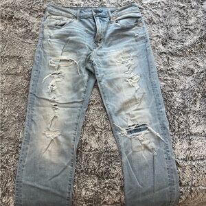 American Eagle Outfitters Light Blue Distressed Men Jeans